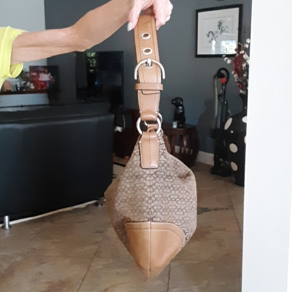 Monogram Coach bag - Picture 3 of 8